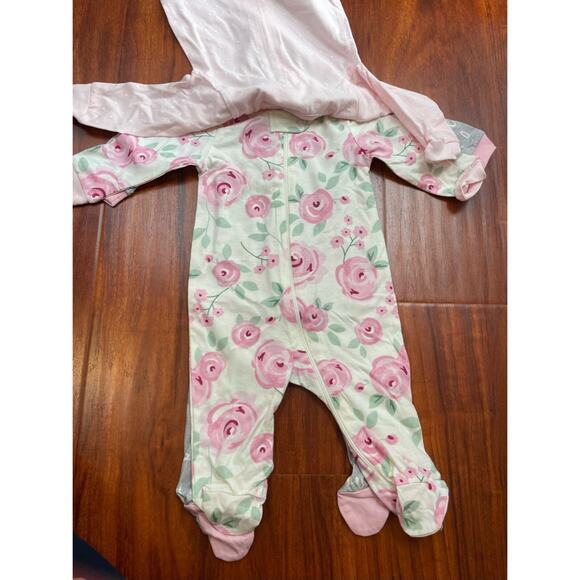 Gerber Princess Onesies and Sleep n Plays Size 0-3‎ Months, New - Picture 6 of 9